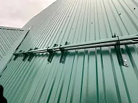 Снегозадержатель трубчатый Starke 25*45/2мм 1000мм для МЧ, ПН, мягкой кровли RAL 6005 NEW